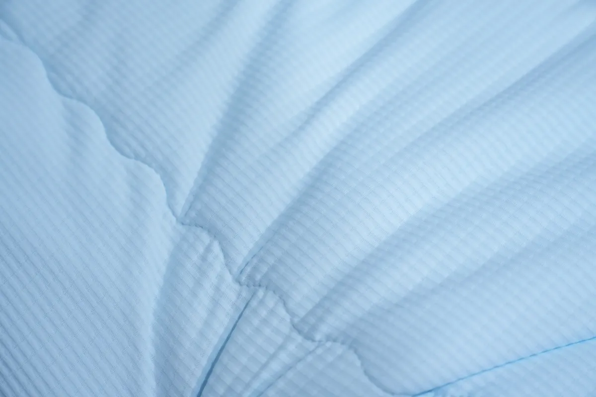 Cooling Comforter with Double-Sided Nylon-Spandex Fabric - Image 8