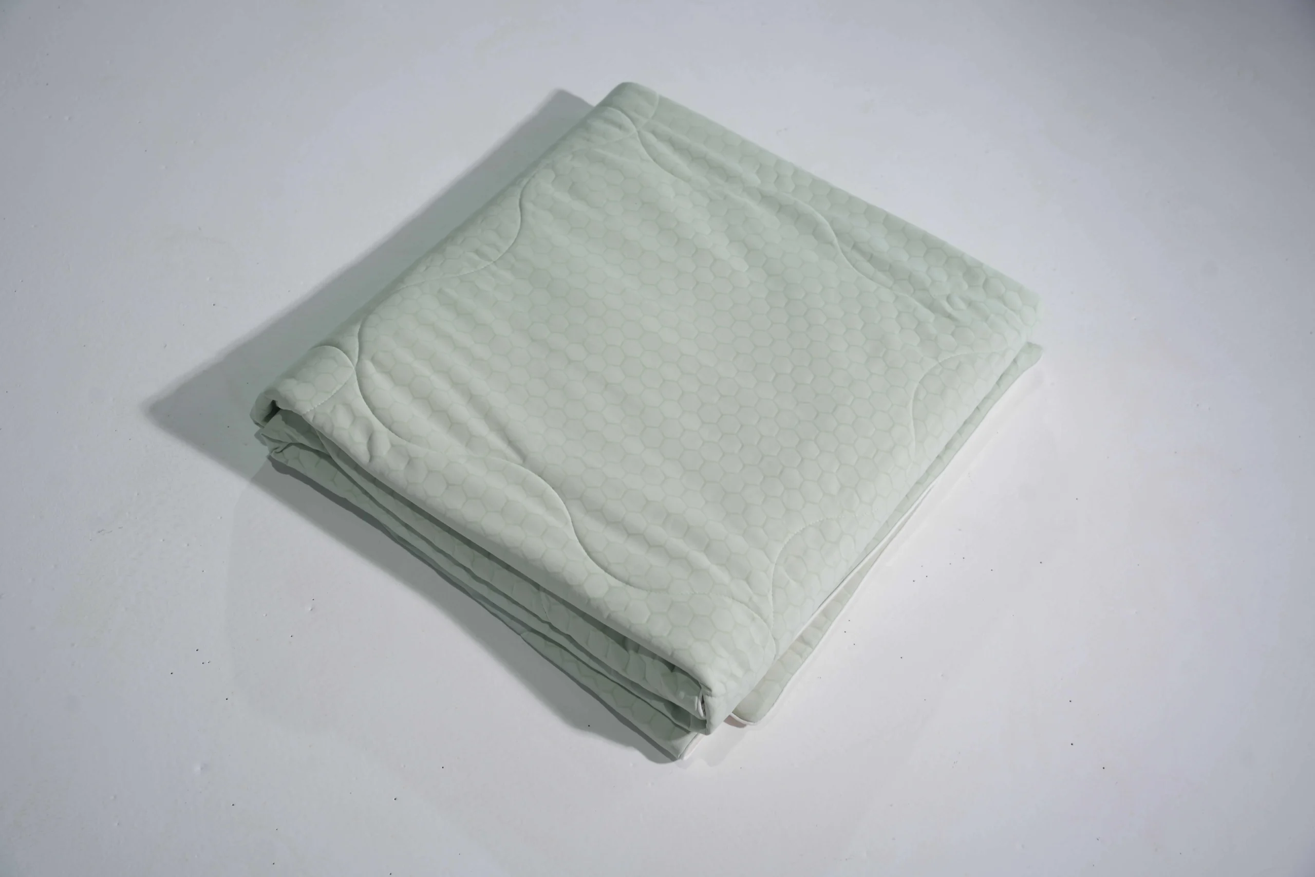 Dual-Sided PCM Cooling Comforter - Image 2